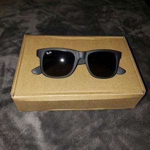 Ray-Ban Justin Sunglasses
